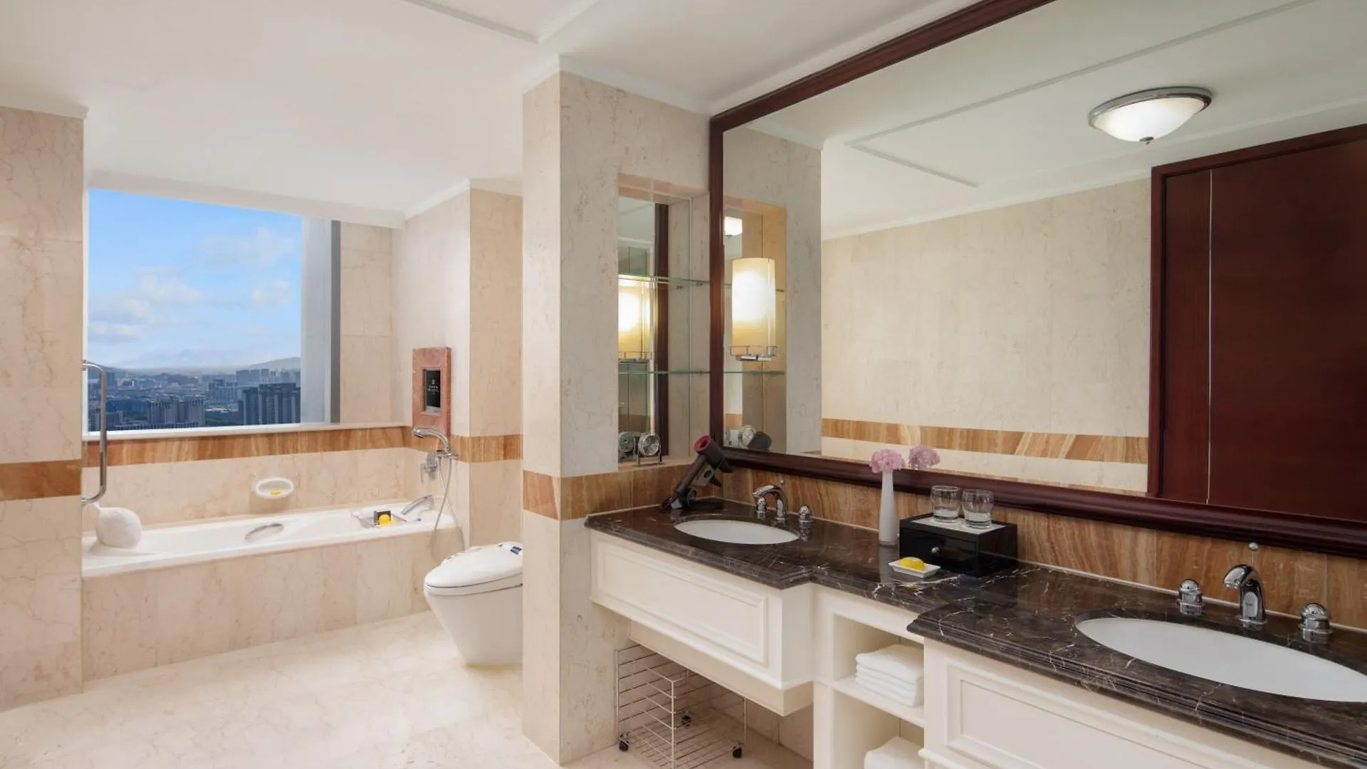 Shangri-La Suzhou Szucsou 5*,  Kína